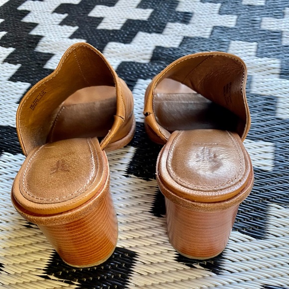 Frye Amy Slide Heel - Picture 3 of 6